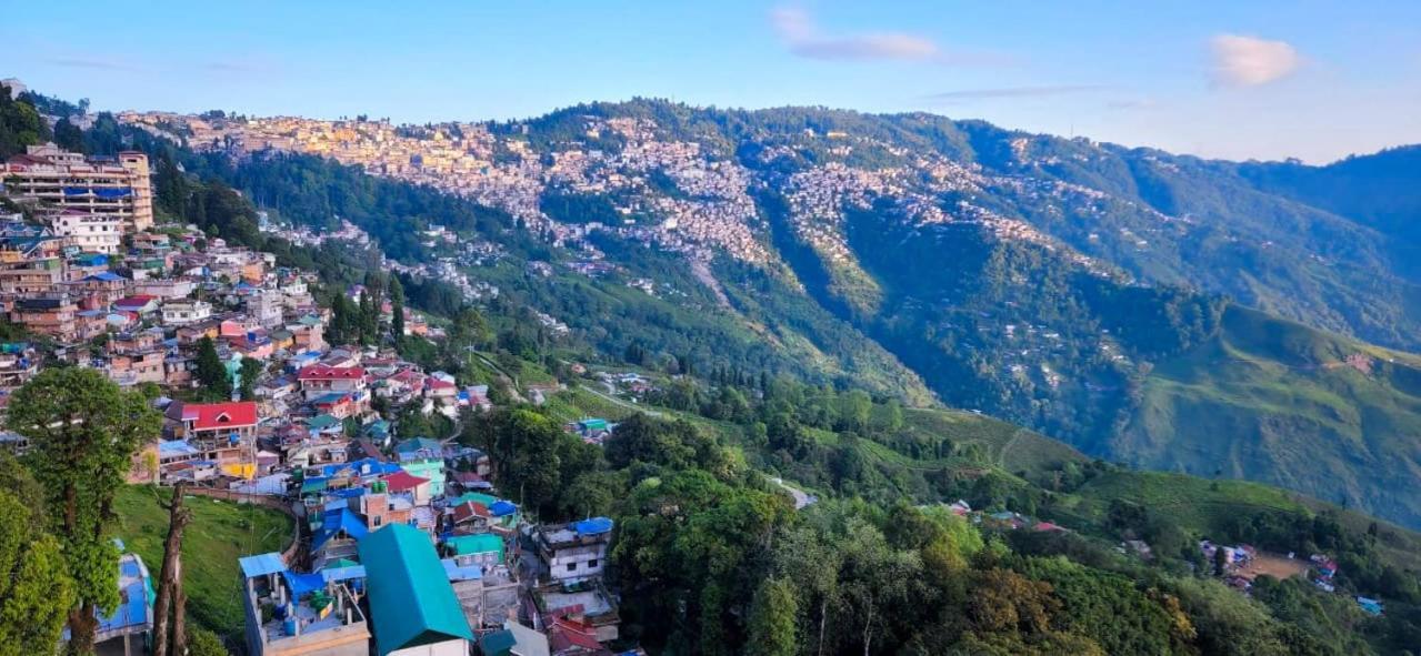 Hotel Red Rose Gangtok Exterior photo