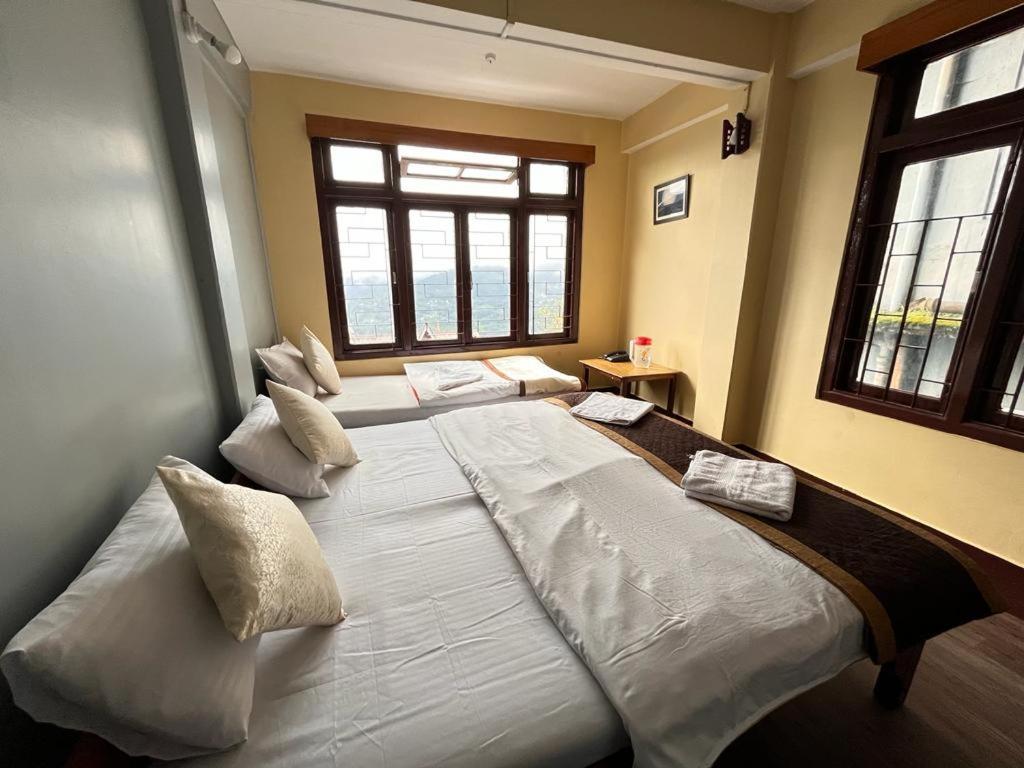 Hotel Red Rose Gangtok Exterior photo